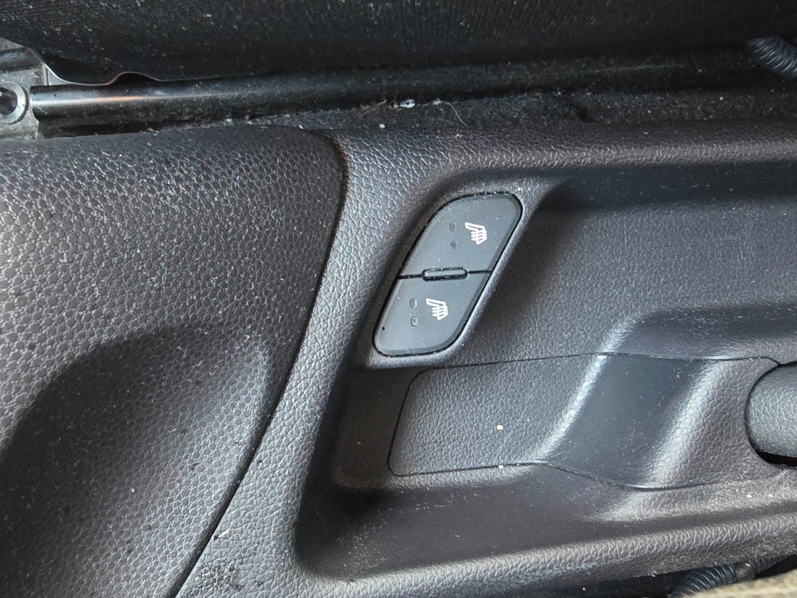 Fahrzeugabbildung Kia Picanto 1,0 Allwetter Sitzheizung Klimaautomatik