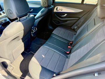Mercedes E 220 - 10