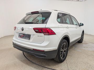 Volkswagen Tiguan - 5