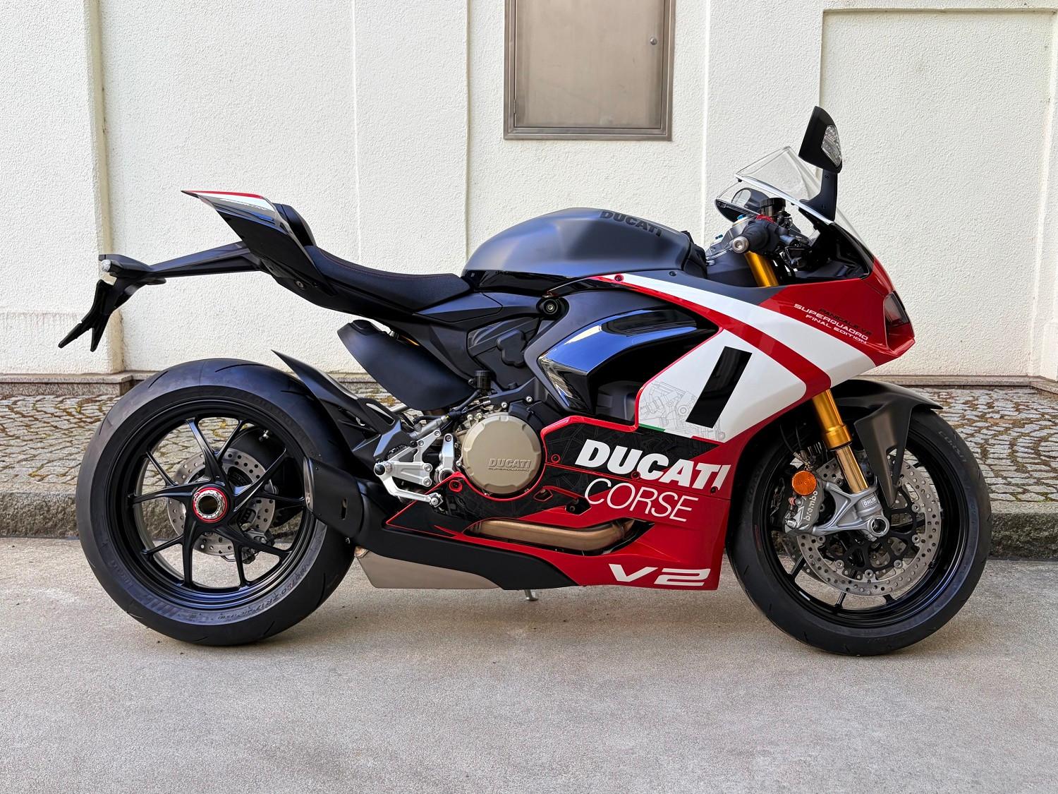 Ducati Panigale V2 Superquadro Final Edition Nr.477/555