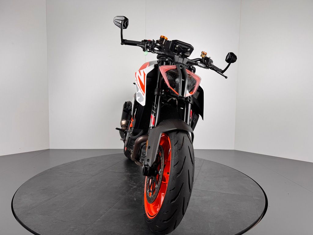 Fahrzeugabbildung KTM 1290 SUPER DUKE R *ZUBEHÖR *SERIVCE NEU *1. HAND
