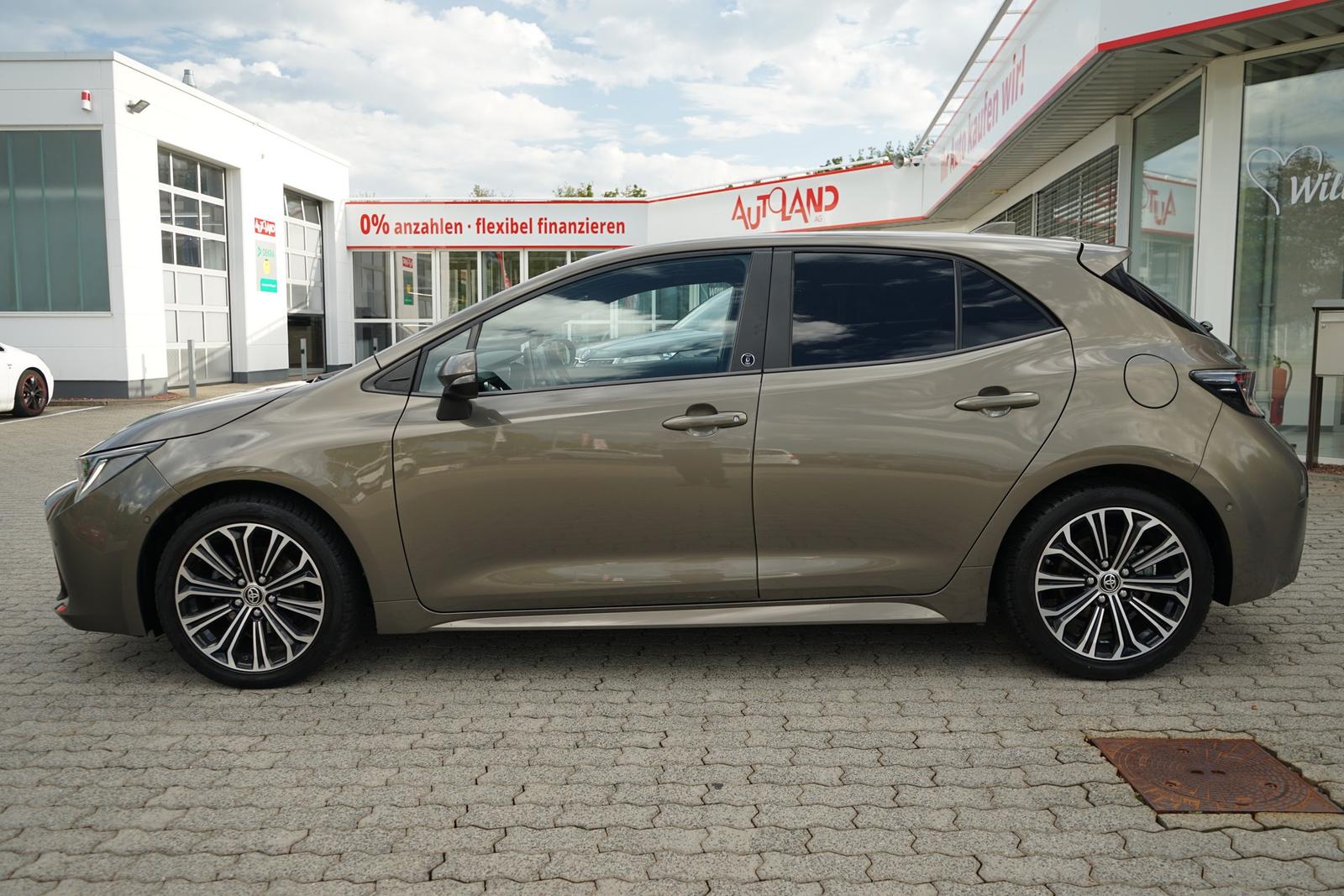 Toyota Corolla 1.2 Team D LED Navi ACC Totwinkel AHK, миниатюра 4