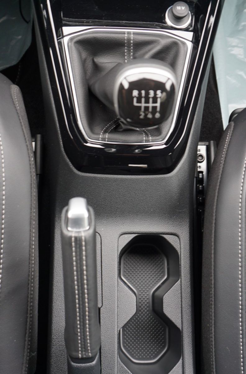 Fahrzeugabbildung Volkswagen T-Cross R-Line Navi,LED,ACC,Apple CarPlay