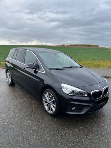 BMW 220i Gran Tourer Advantage LED Navi SHZ RFK