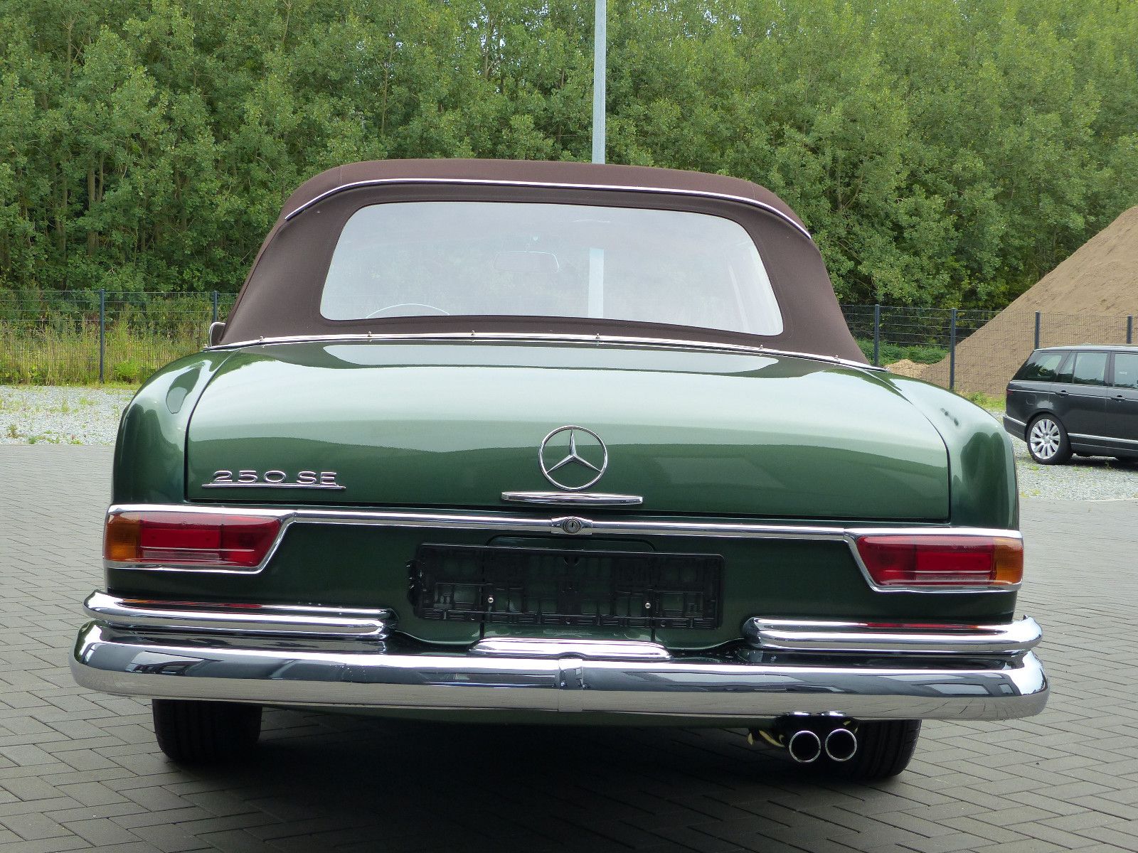 Fahrzeugabbildung Mercedes-Benz 250 SE Cabriolet Conversion