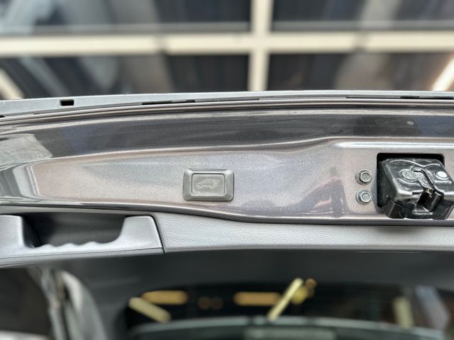 Toyota RAV 4 Hybrid 4×4 Club *AHK*