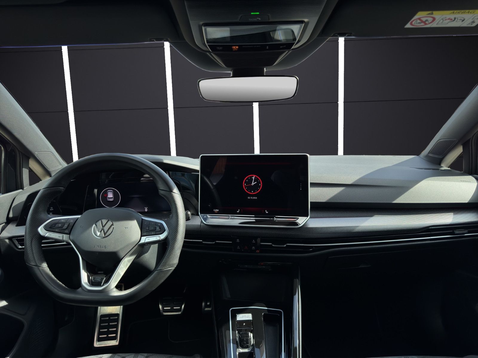 Fahrzeugabbildung Volkswagen Golf VIII R-Line/ACC/Navi/Ambiente/Apple CarPlay