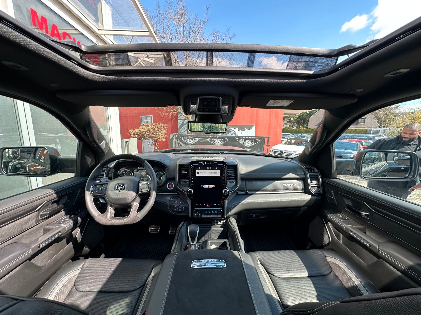 Fahrzeugabbildung Dodge RAM 1500 TRX 6.2 V8 *KOMPR."V-Max"24 Zoll*Bügel