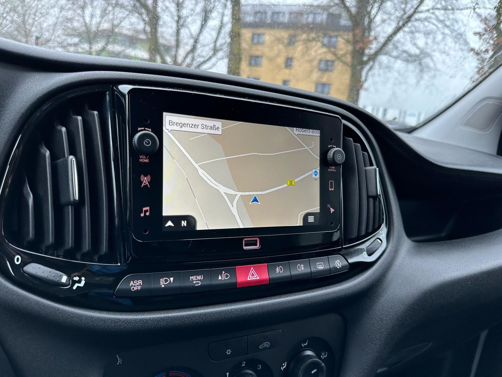 Fahrzeugabbildung Fiat Doblo 1.6 SX 3 Sitze NAVI KAMERA GARANTIE 12/202