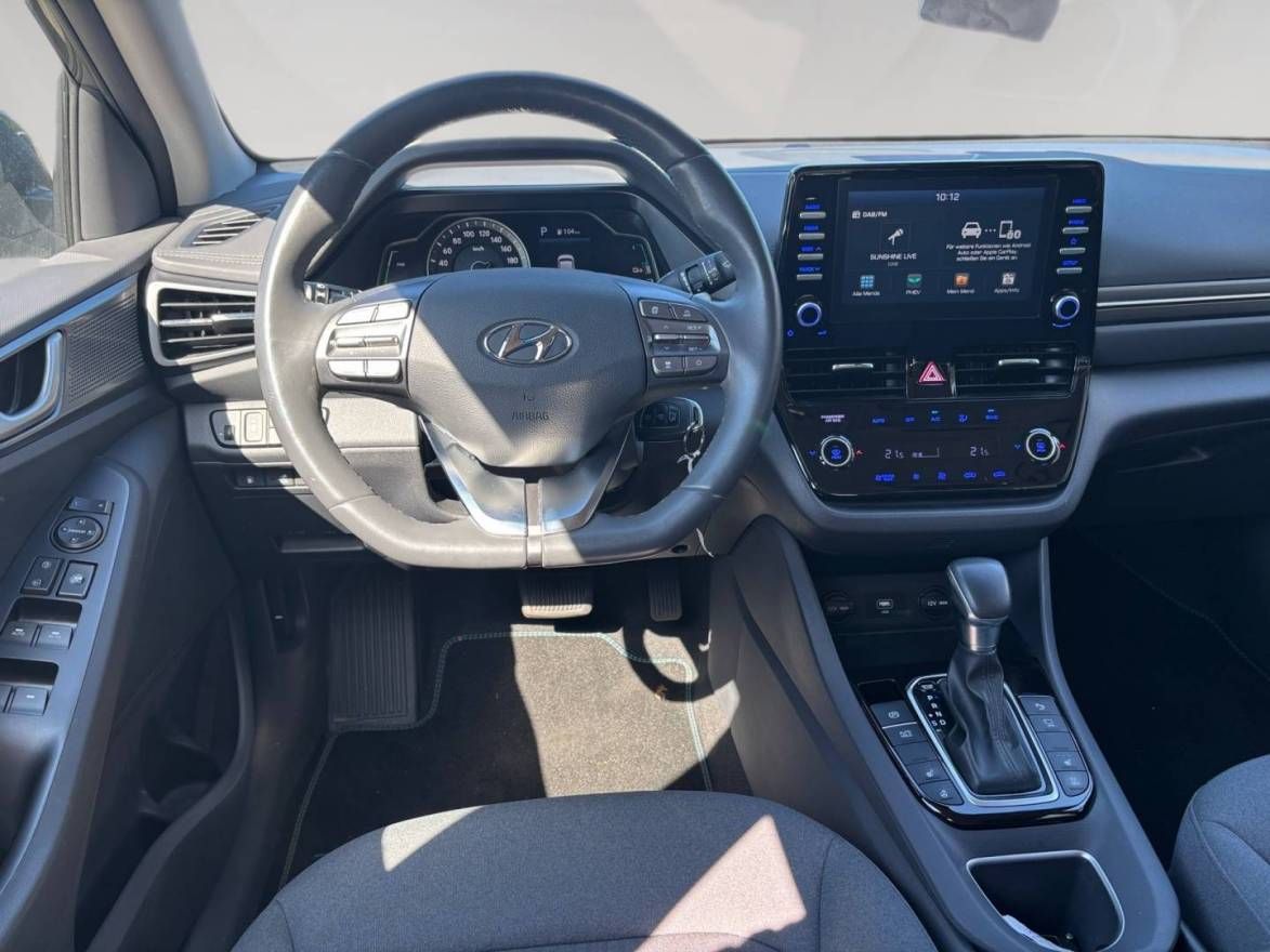 Fahrzeugabbildung Hyundai IONIQ Facelift PLUG IN Hybrid TREND-Paket