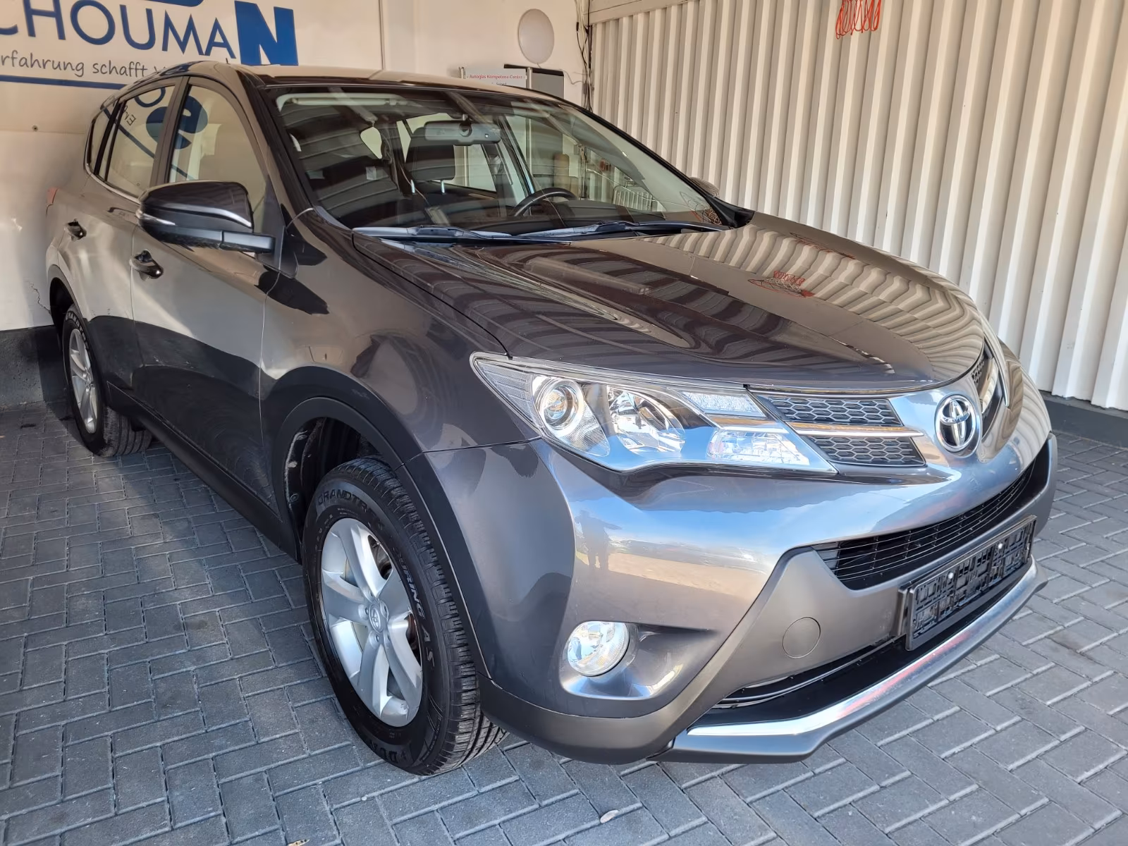 Toyota RAV4*1.BESITZ*SCHECKHEFT*STANDHEIZUNG*NAVI*KAMER