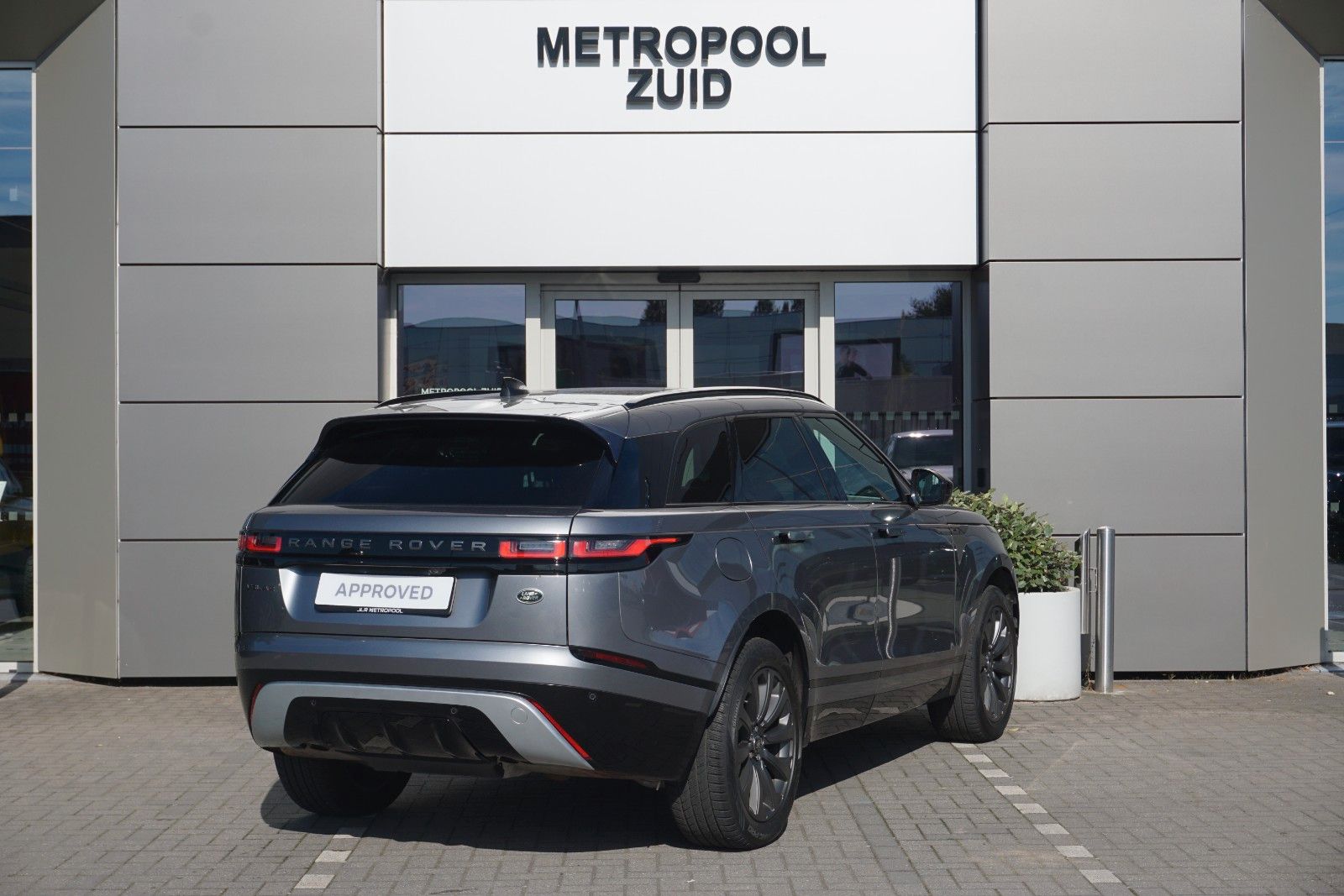 Land Rover Range Rover Velar R-Dynamic SE imagem 2
