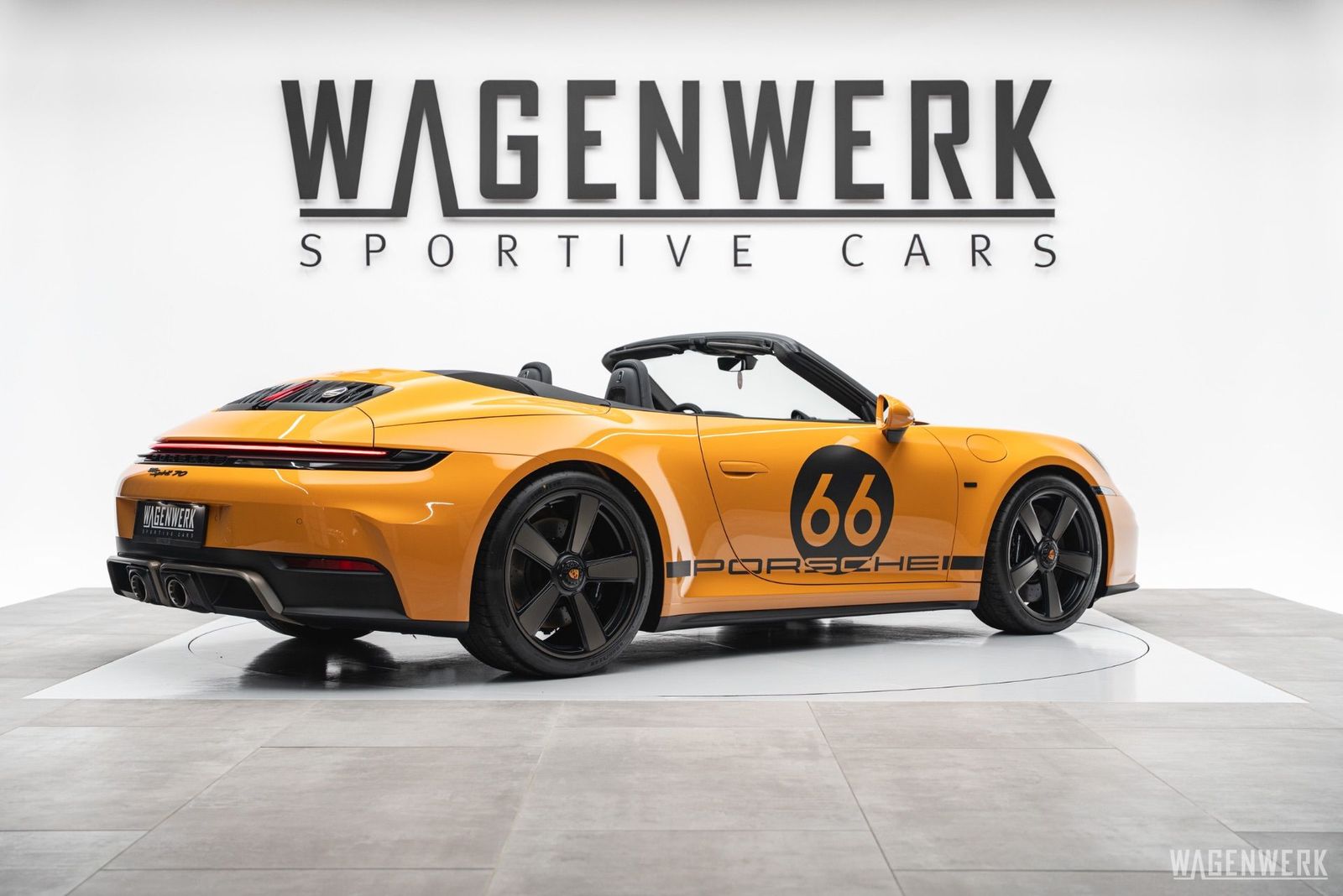 Porsche 992 911 Spirit 70 PTS BAHAMAYELLOW EXCLUSIVE-MAN imagem 3