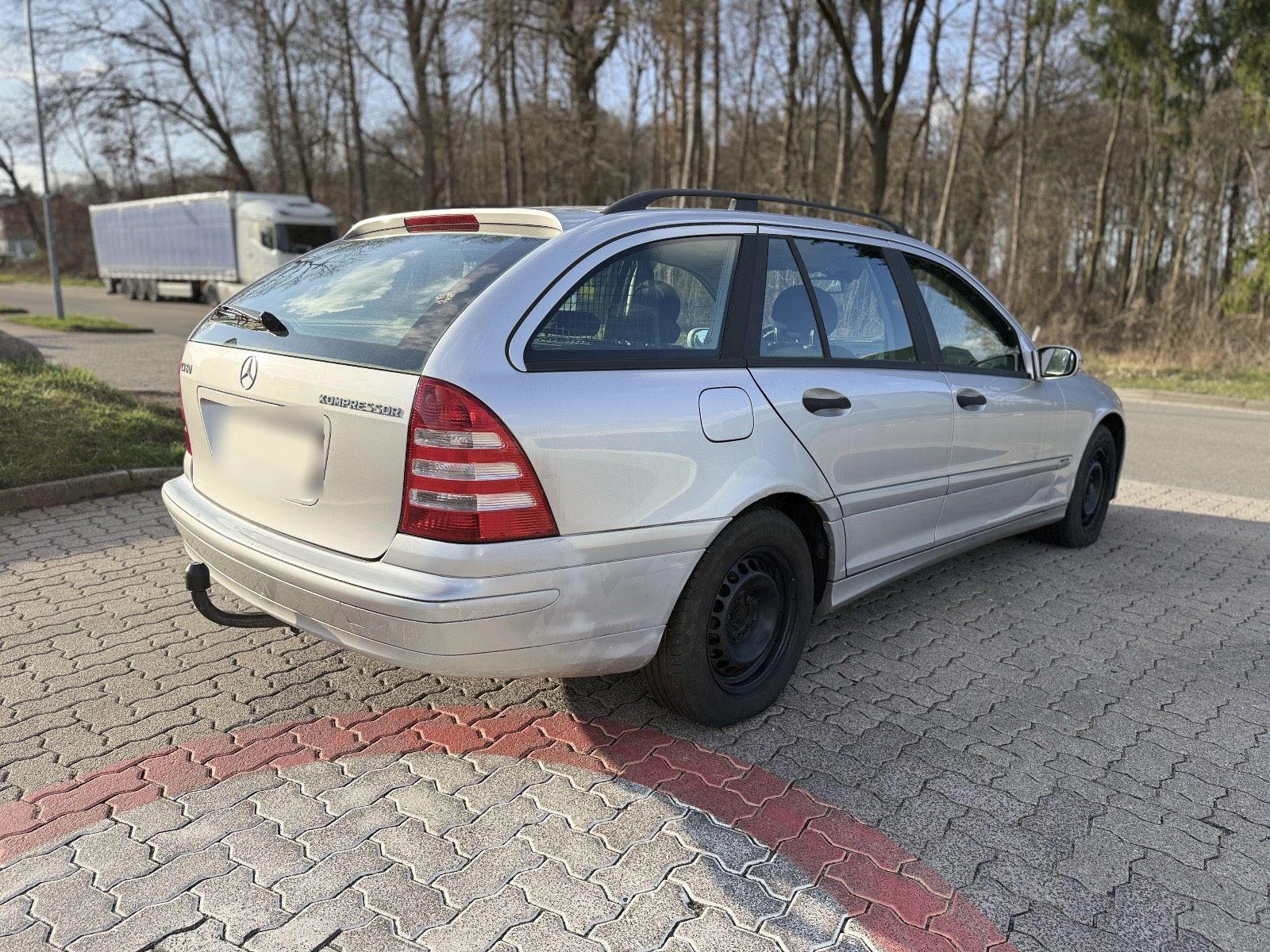 Mercedes-Benz C180 2005 — photo 6