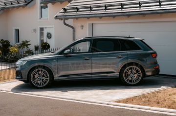 Audi Q7 - 8