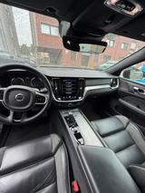 Volvo V60 B5 R Design AWD HUD PANO HARMAN KARDON - Volvo V60 in Essen