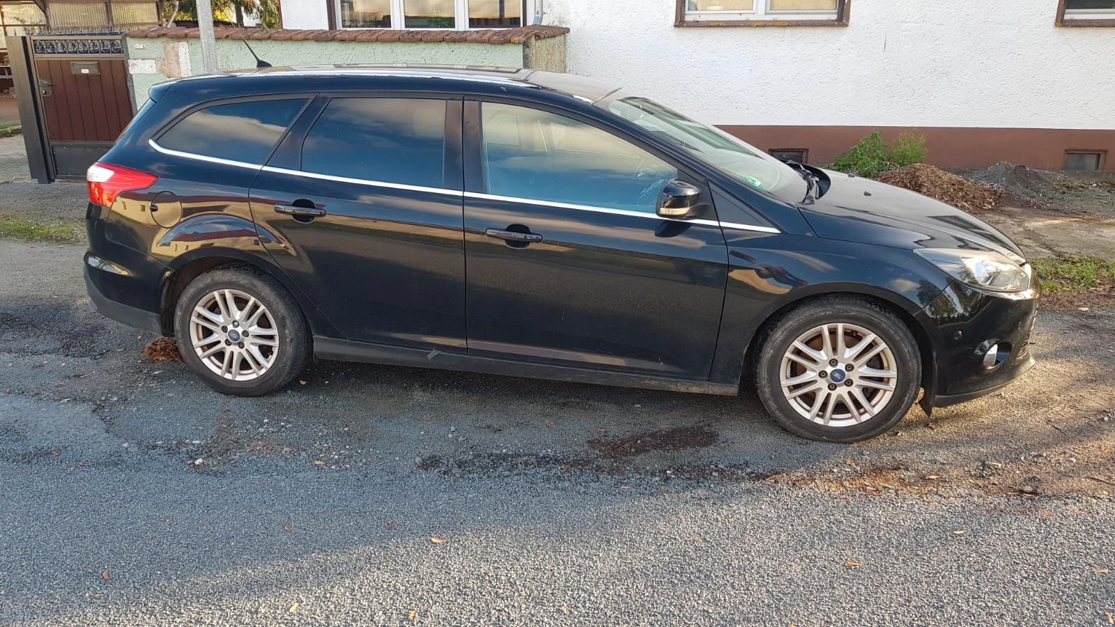 Ford Focus 2012 — салон