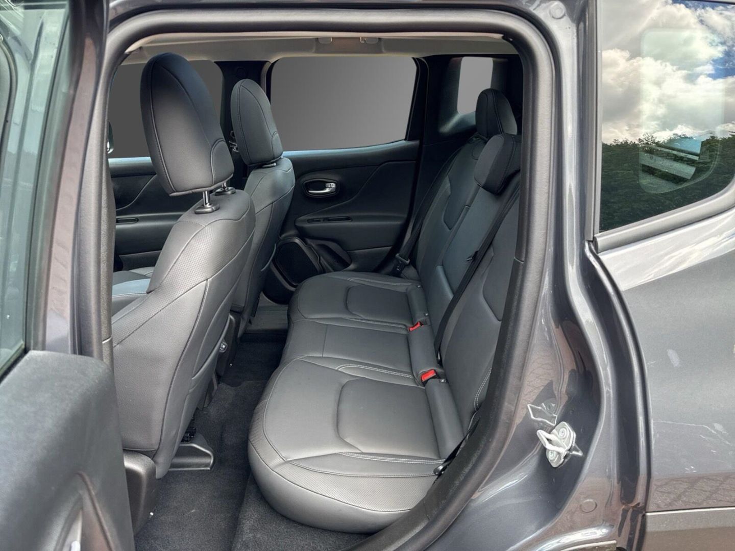 Fahrzeugabbildung Jeep Renegade Summit 1.5 MHEV- Leder-Panoramadach-Vol