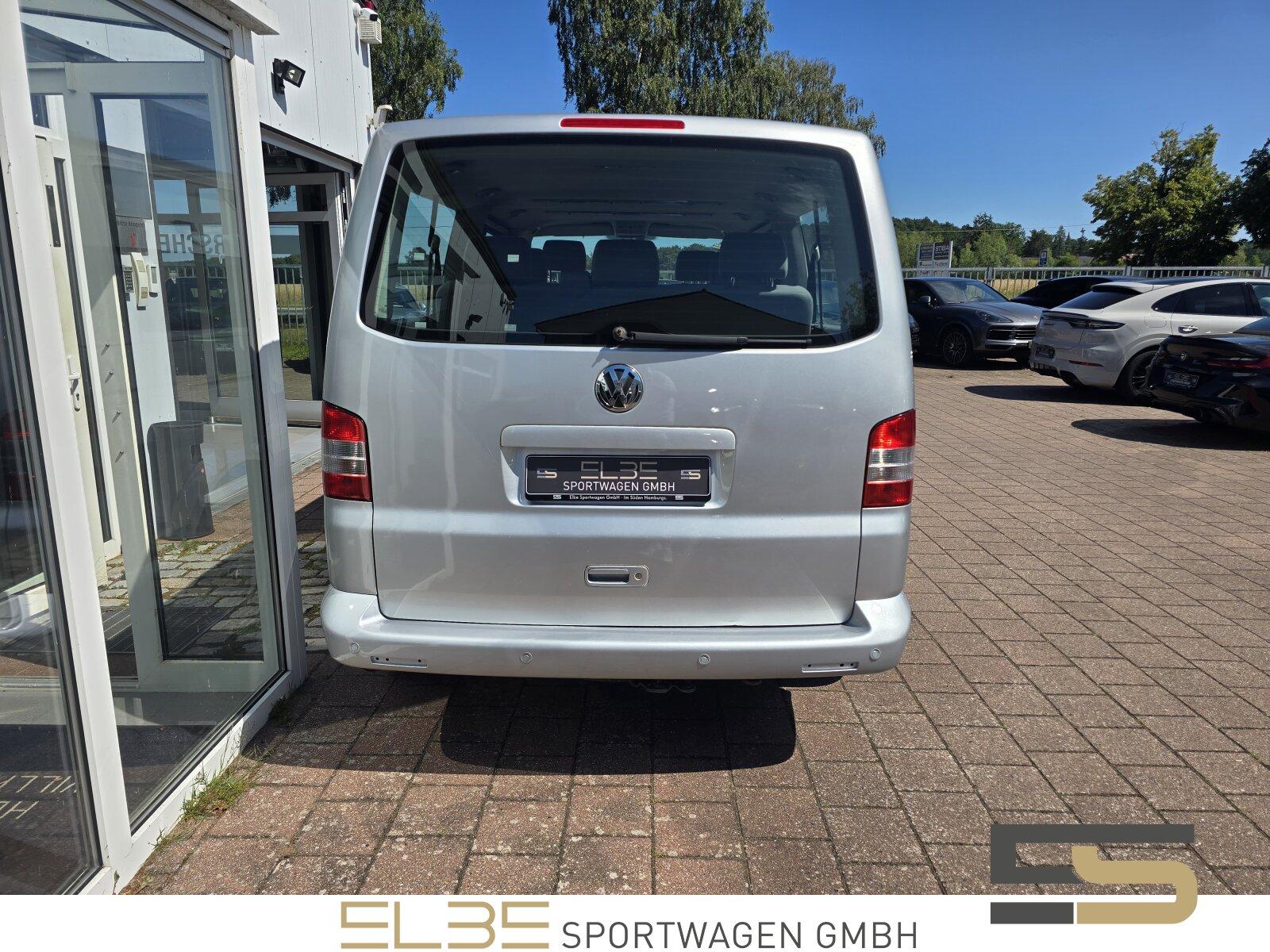Volkswagen T5 Caravelle 3.2 V6 | 235 ch | BVA | 8 places | Chauffage auxiliaire | Climatisation Climatronic | Porte coulissante électrique | GPS