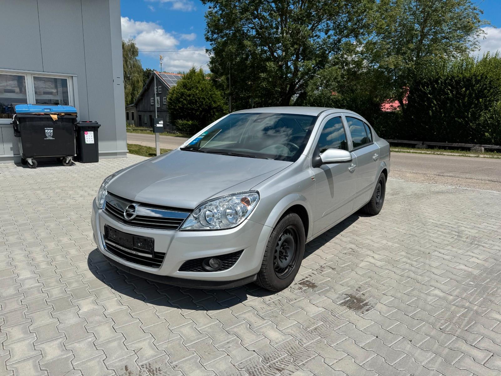 Opel Astra H Lim. Edition 1.Hand Service neu