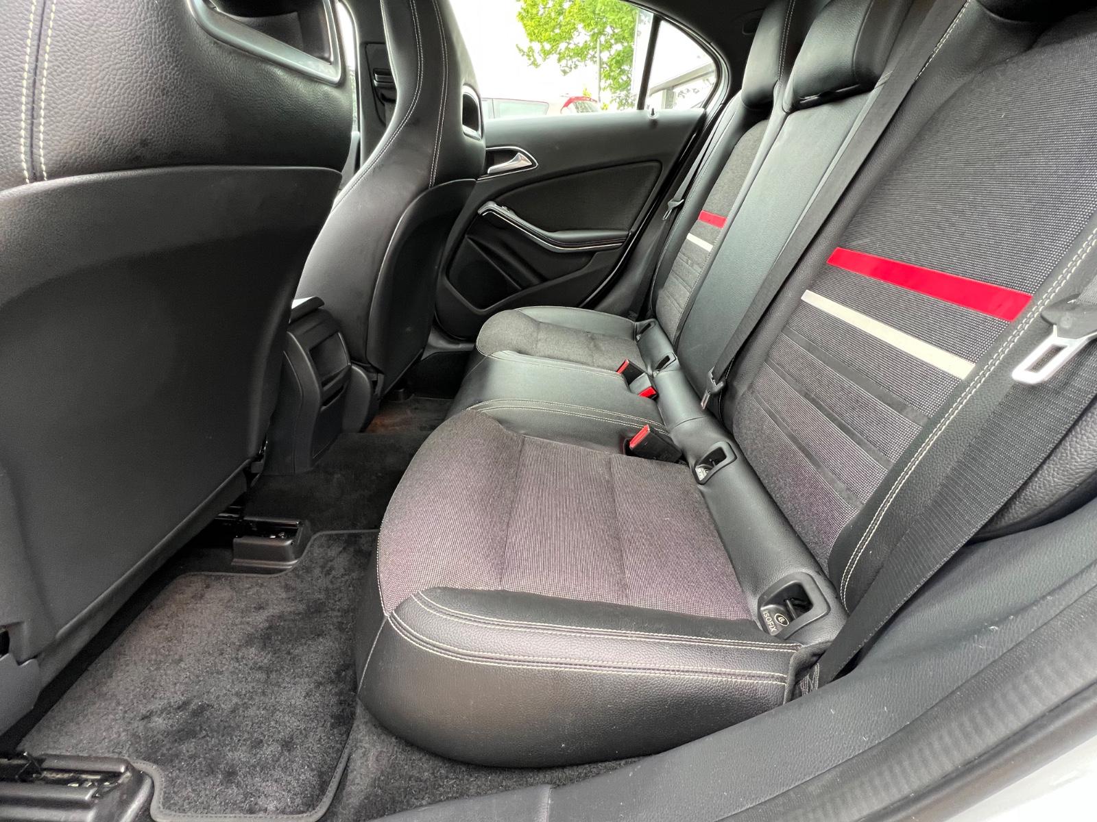 Mercedes-Benz A 180 A A 180 BlueEfficiency