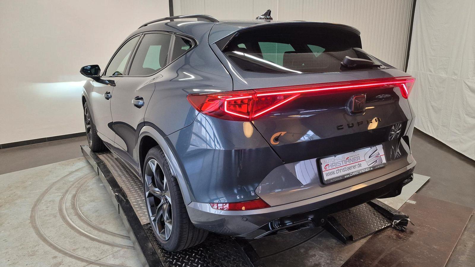 Cupra Formentor 1.5 TSI AHK/ Full Link/ Kamera/ SHZ...