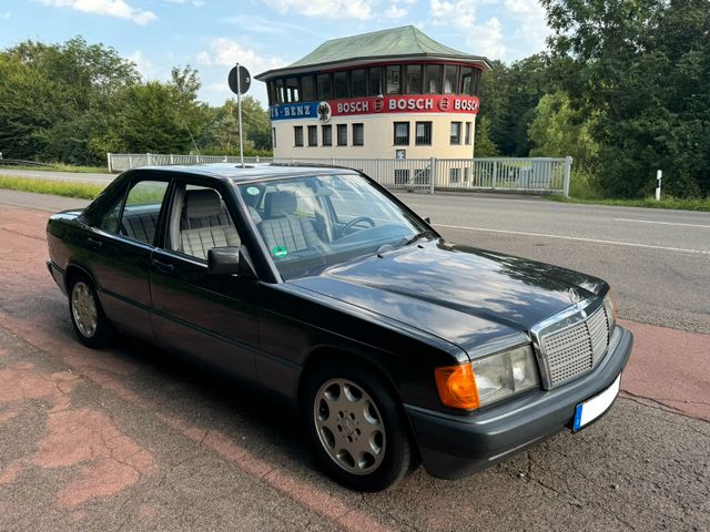 Mercedes-Benz 190 E 2.0 ** HU 10/2026 ** 8-fach bereift **