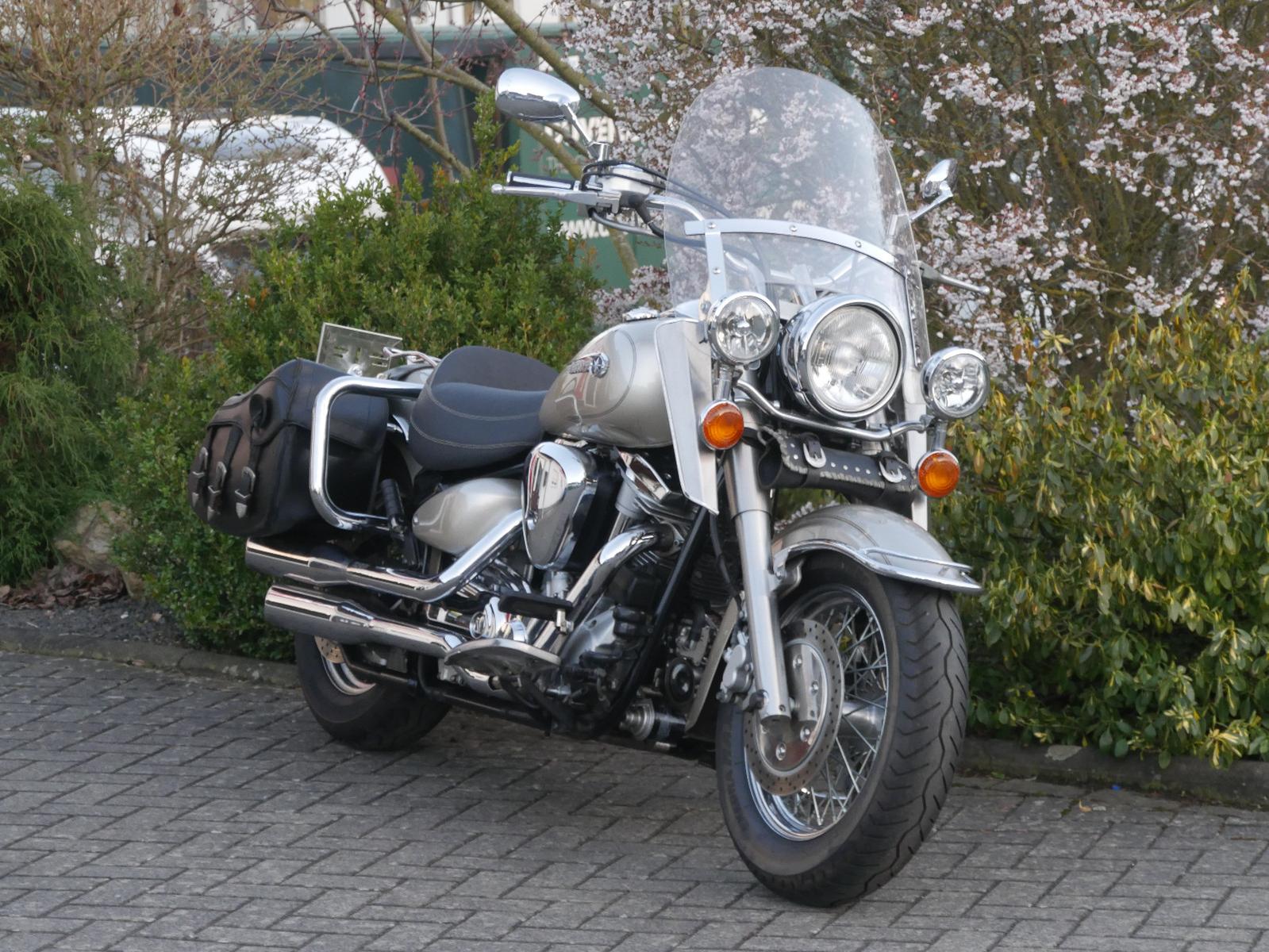 Yamaha XV 1600 A Wild Star mit Windschild