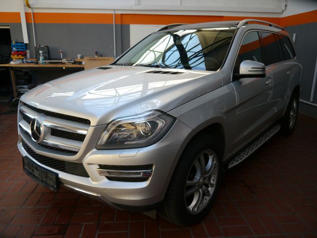 Mercedes-Benz GL 350 BlueTec 4Matic*7-Sit.*Pano*Dist*R.Kam*AHK