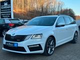Skoda Octavia Combi RS 1.HAND DSG AHK PANO ACC - Skoda Octavia: Limousine, RS