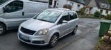 Opel Zafira 1.9 - Opel Zafira aus 2006 mit Diesel-Antrieb