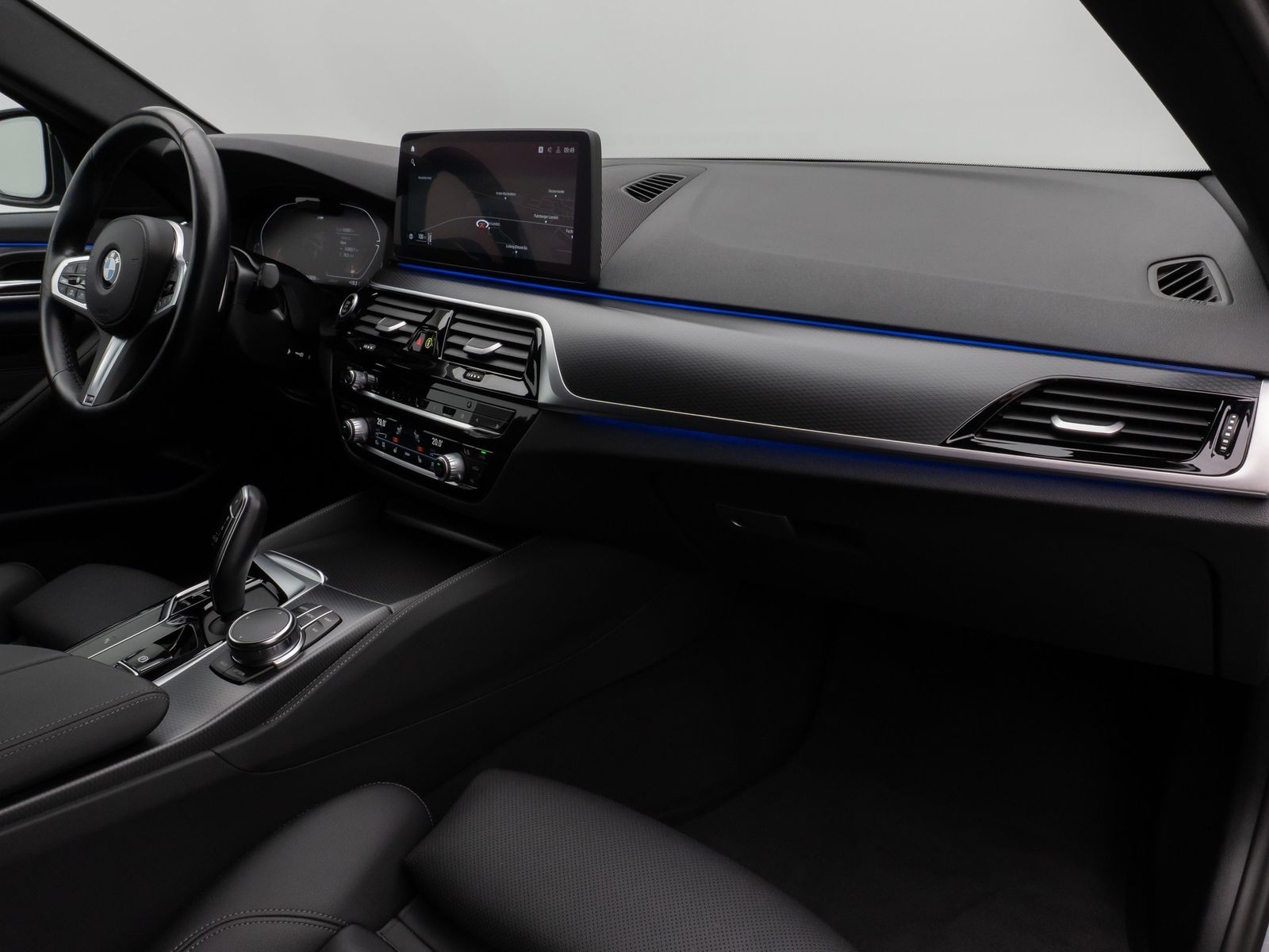 Fahrzeugabbildung BMW 540d xD M SportPro Kamera Laser HUD DAB HiFi 19"