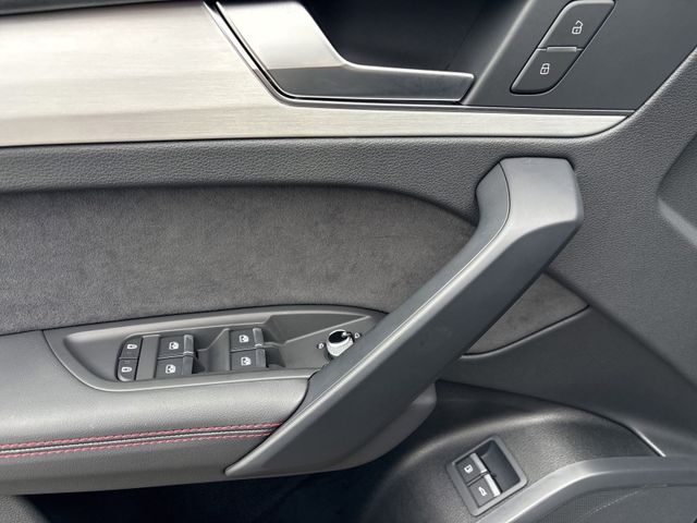 Q5 Sportback 55 TFSI e S line BUSINESS QUATTRO M