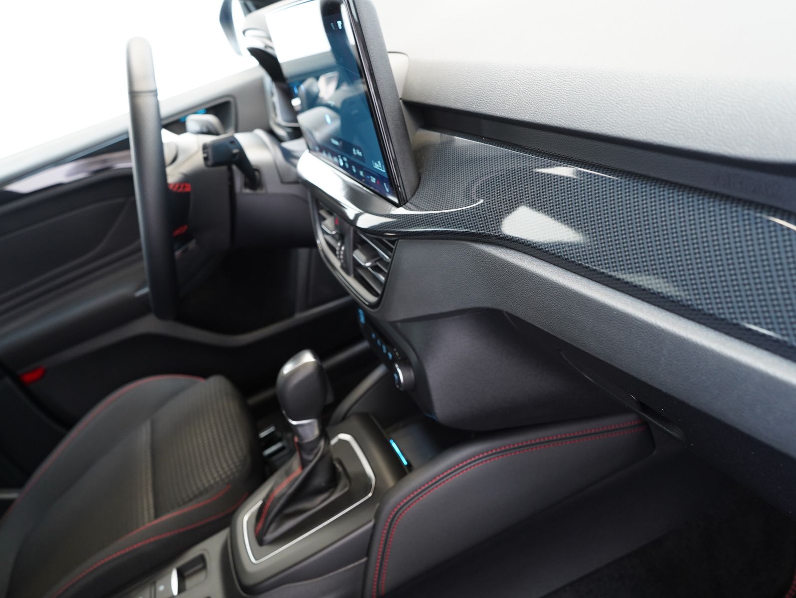 Fahrzeugabbildung Ford Focus Turnier 1.0 EcoBoost ST-Line X ACC/MATRIX