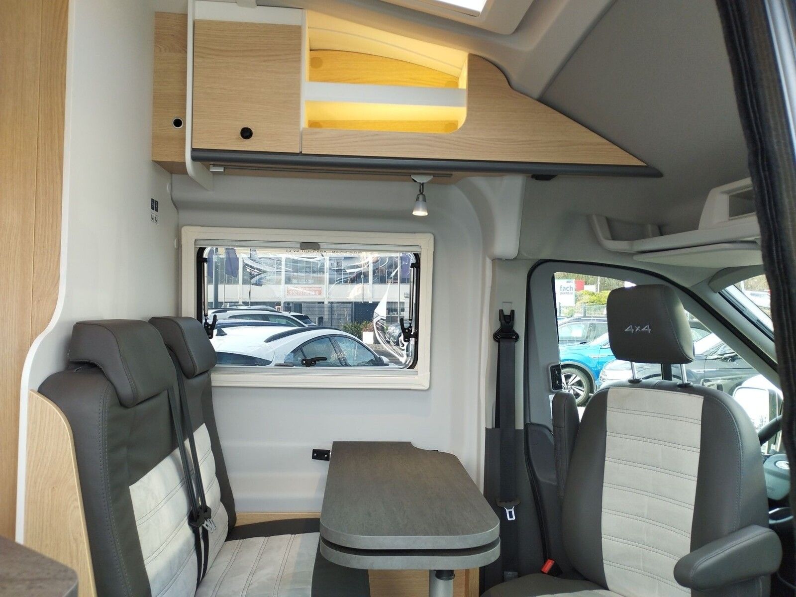 Fahrzeugabbildung Sunlight Cliff 4x4 590 Markise,Radio,RK