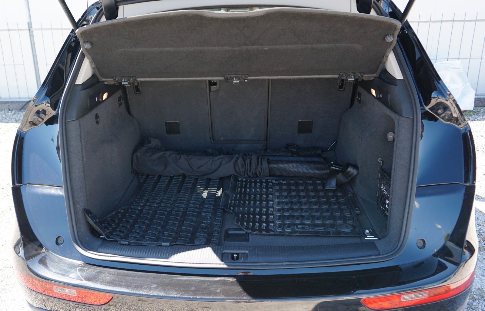 Fahrzeugabbildung Audi Q5 2.0 TFSI  quattro, Leder, SHZ, 8 fach bereift