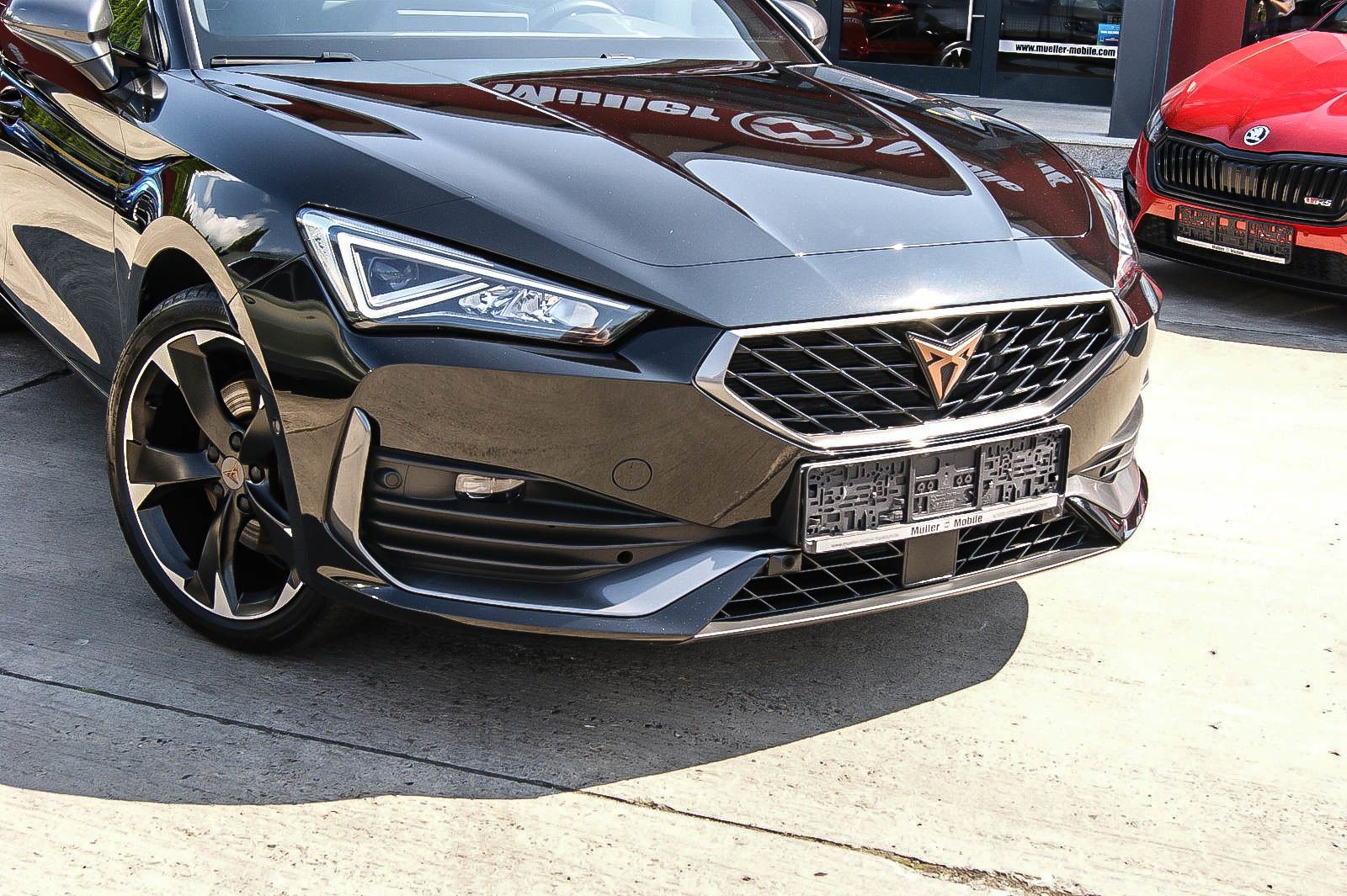 Fahrzeugabbildung CUPRA Leon Sportstourer e Hybrid DSG XL-VISION 1.HAND