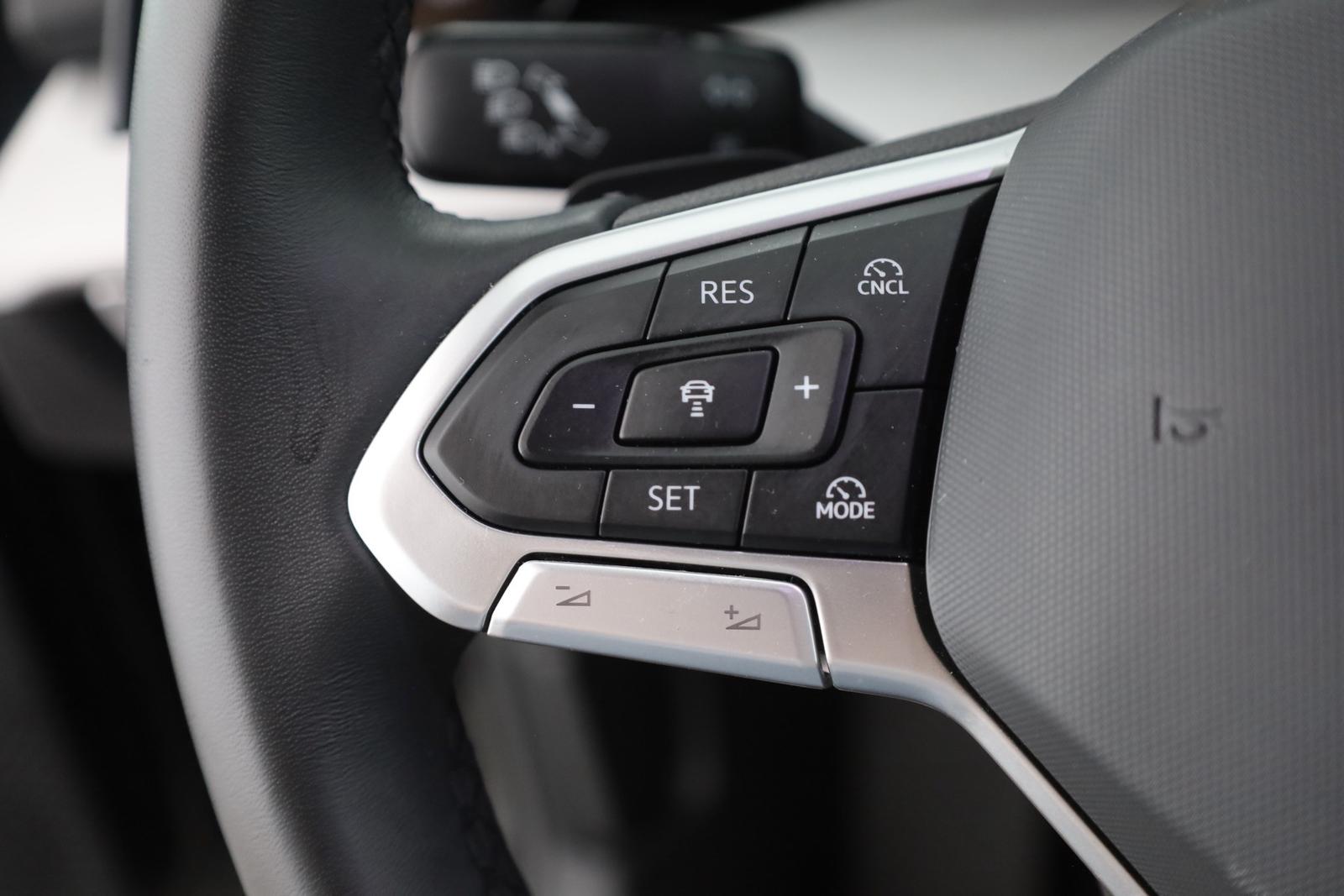 Volkswagen Golf VIII 1.5 eTSI DSG Life LED Virtual Cockpit, миниатюра 16