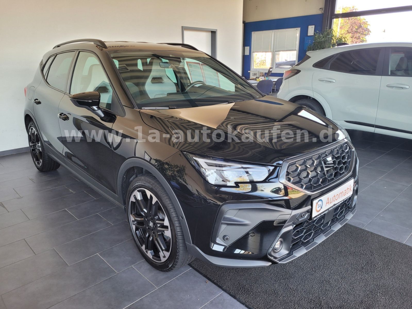 Seat Arona 1,5TSI DSG FR Black Edition m. Navi/LED imagem 3