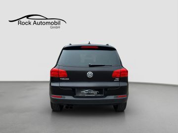 Volkswagen Tiguan - 9