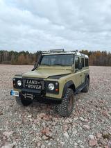 Land Rover Defender 110 Td5 90KW - Land Rover Defender aus 2001