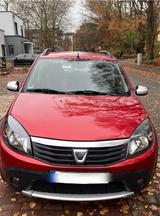 Dacia Sandero Stepway. 1 Hand - Dacia Sandero
