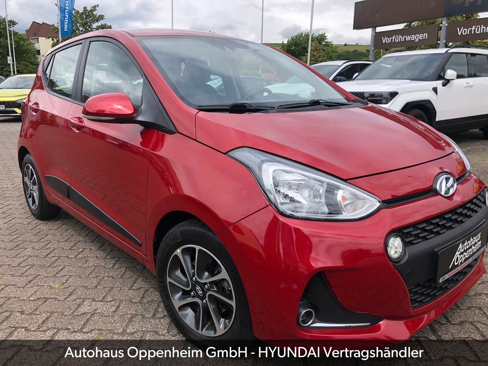 HYUNDAI i10