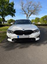 BMW 330i Sport Line Automatic Sport Line - BMW 330 in Frankfurt (Main)