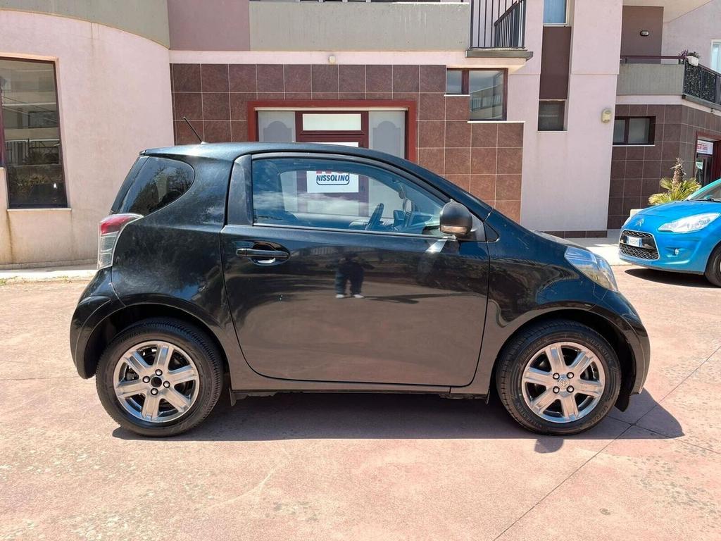 Toyota IQ