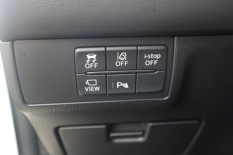 Fahrzeugabbildung Mazda 6 L Center-Line G-165 AT NAVI ACAA SHZ HUD 360°