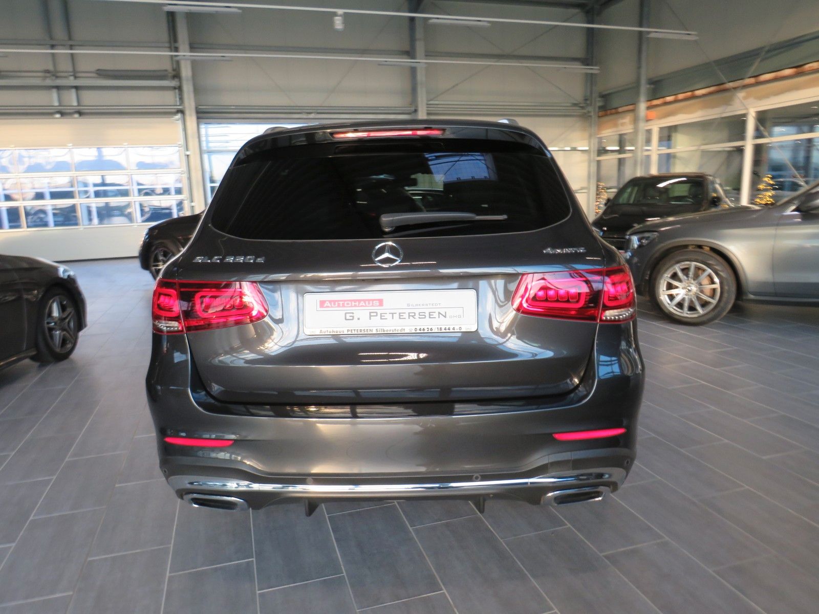 Fahrzeugabbildung Mercedes-Benz GLC 220 d 4M*AMG*AHK*Distronic*CAM*LED