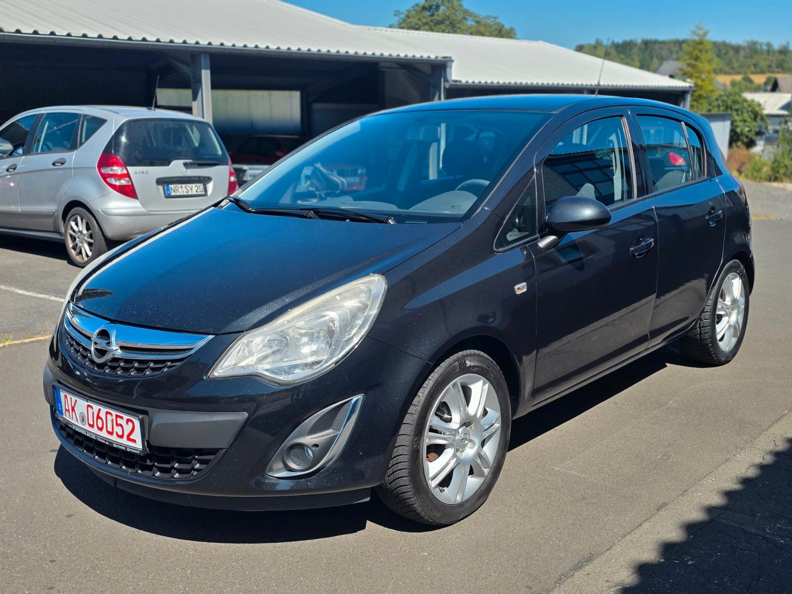 Opel Corsa D 1.4 Edition Navi Klima Sitz-Lkradheizung