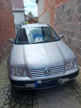 Volkswagen Bora TÜV NEU! mit Anhängerkuppl... - gebrauchte VW Bora aus dem Jahr 2002