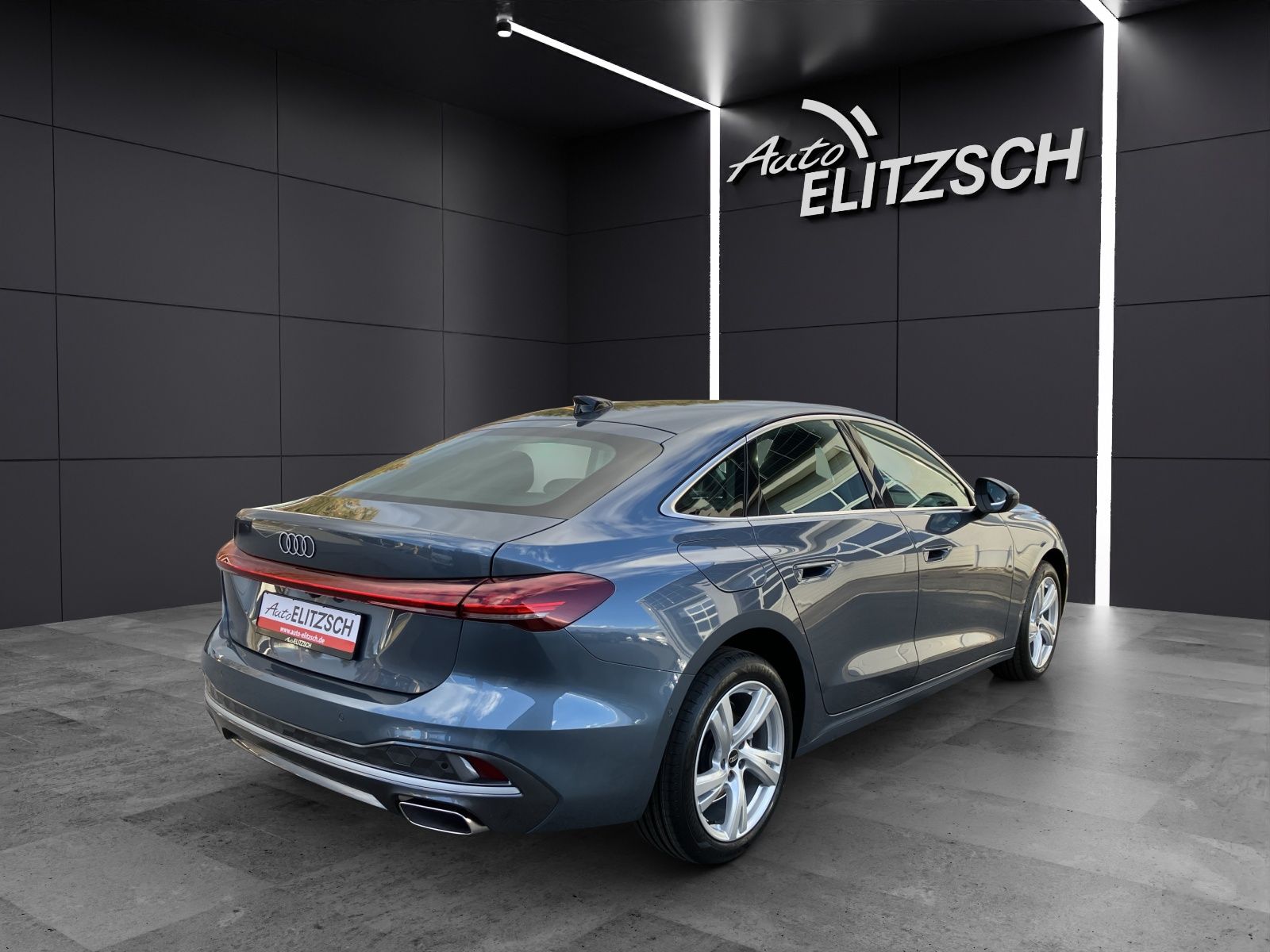 Fahrzeugabbildung Audi A5 Limousine TFSI S tronic LED Navi ACC RFK SH P